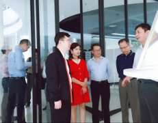 广东省工业和信息化局莅临吉林俊睿家居用品销售有限公司调研制造业创新中心建设情况 